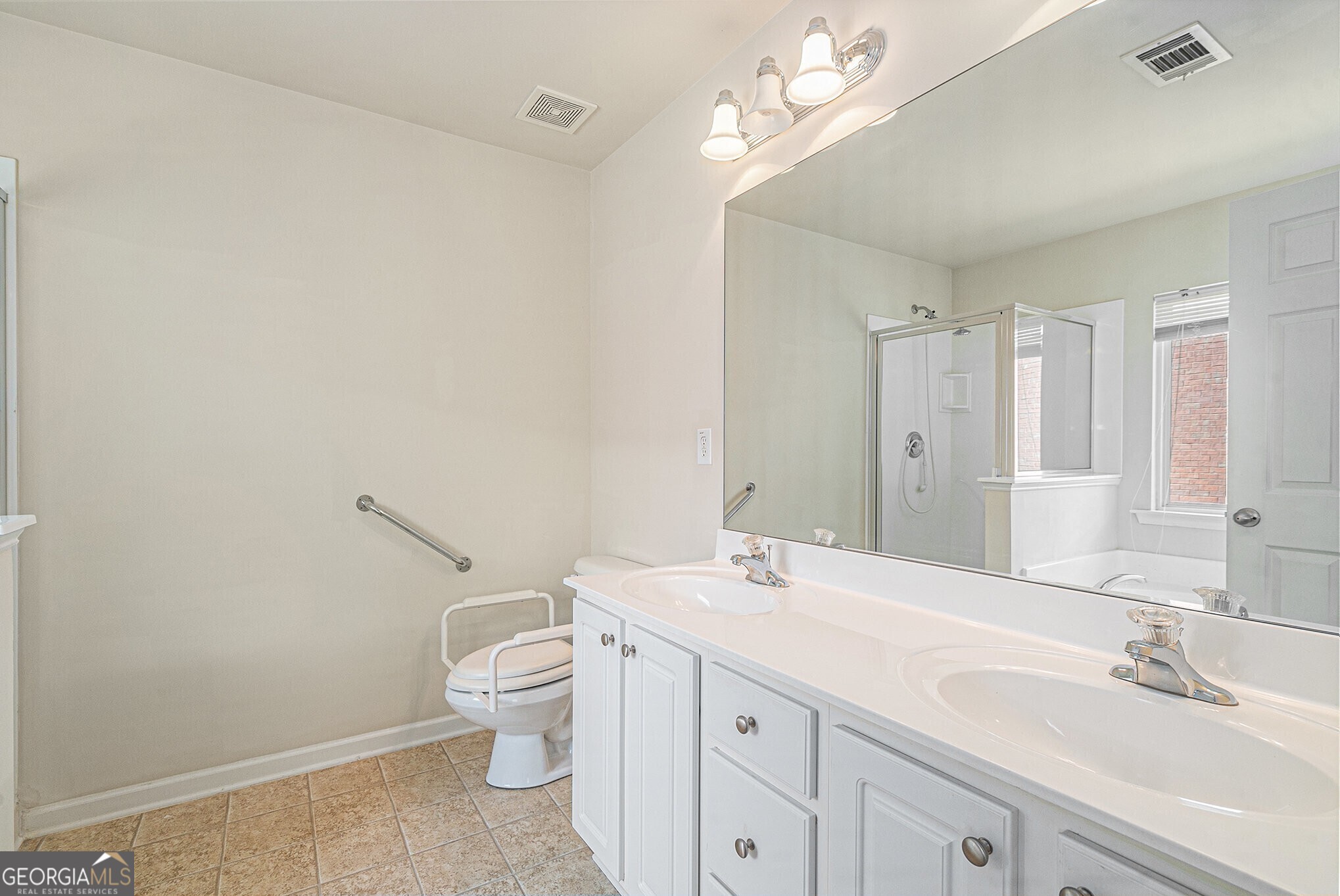 818 Arbor Gate, Lawrenceville