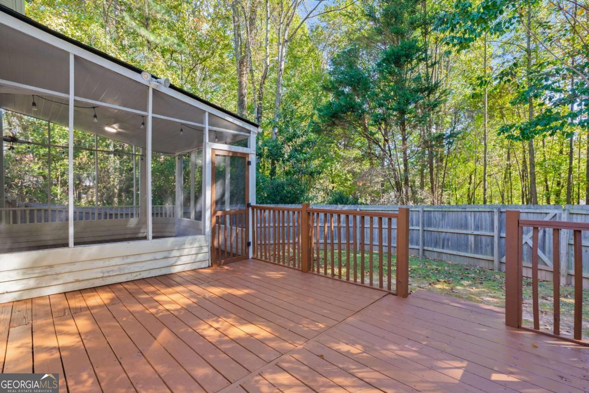 906 Wandering Vine Drive SE, Mableton