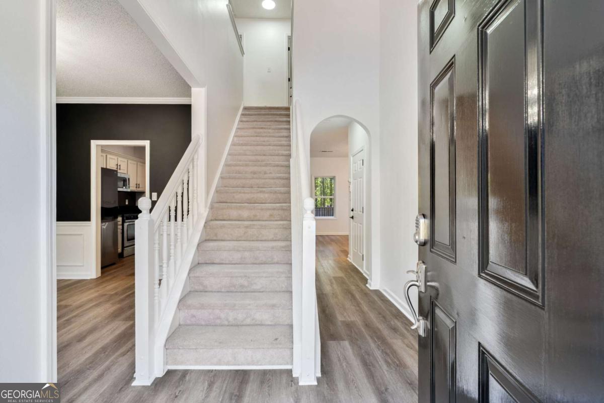 906 Wandering Vine Drive SE, Mableton
