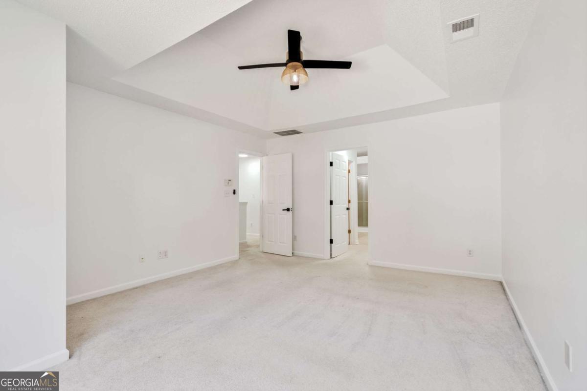 906 Wandering Vine Drive SE, Mableton