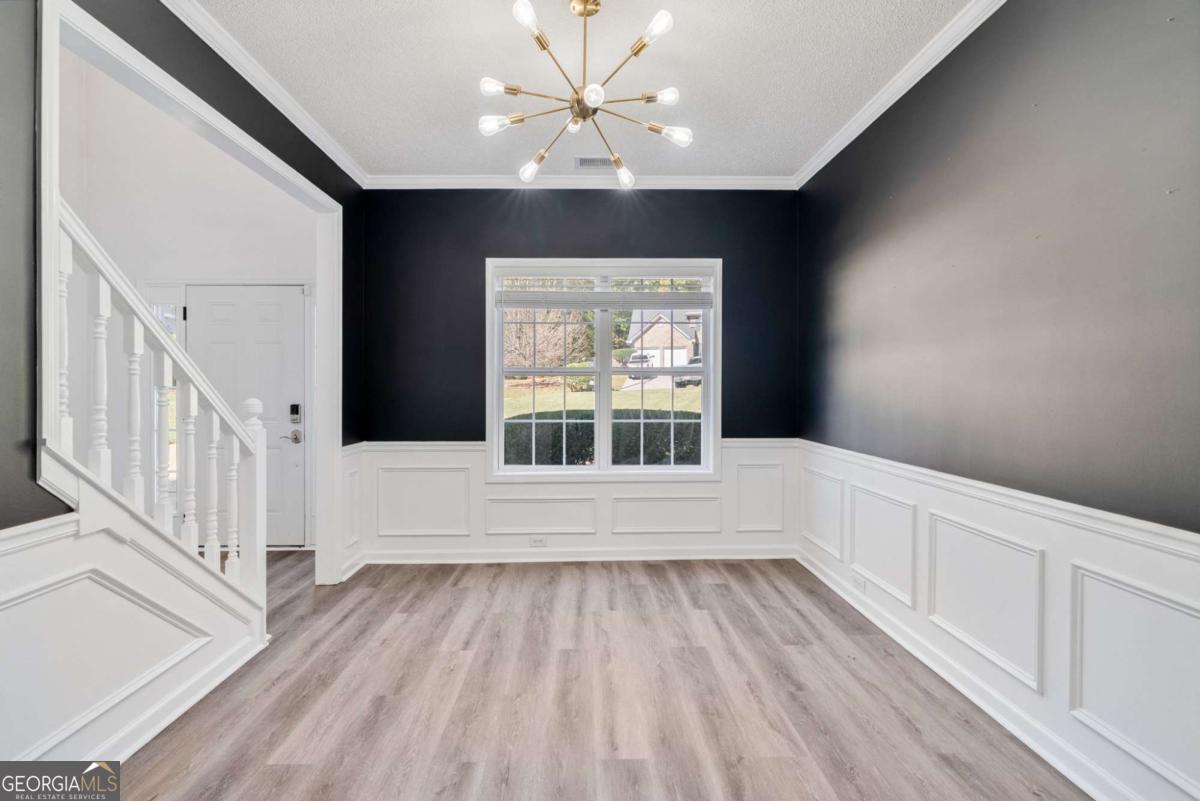 906 Wandering Vine Drive SE, Mableton
