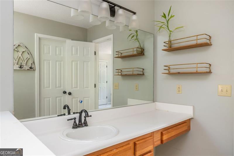 160 SUMMER LAKE, Dallas