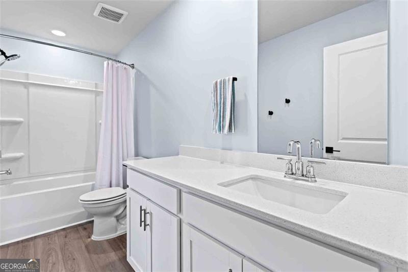 3615 Shore Wood, Lawrenceville