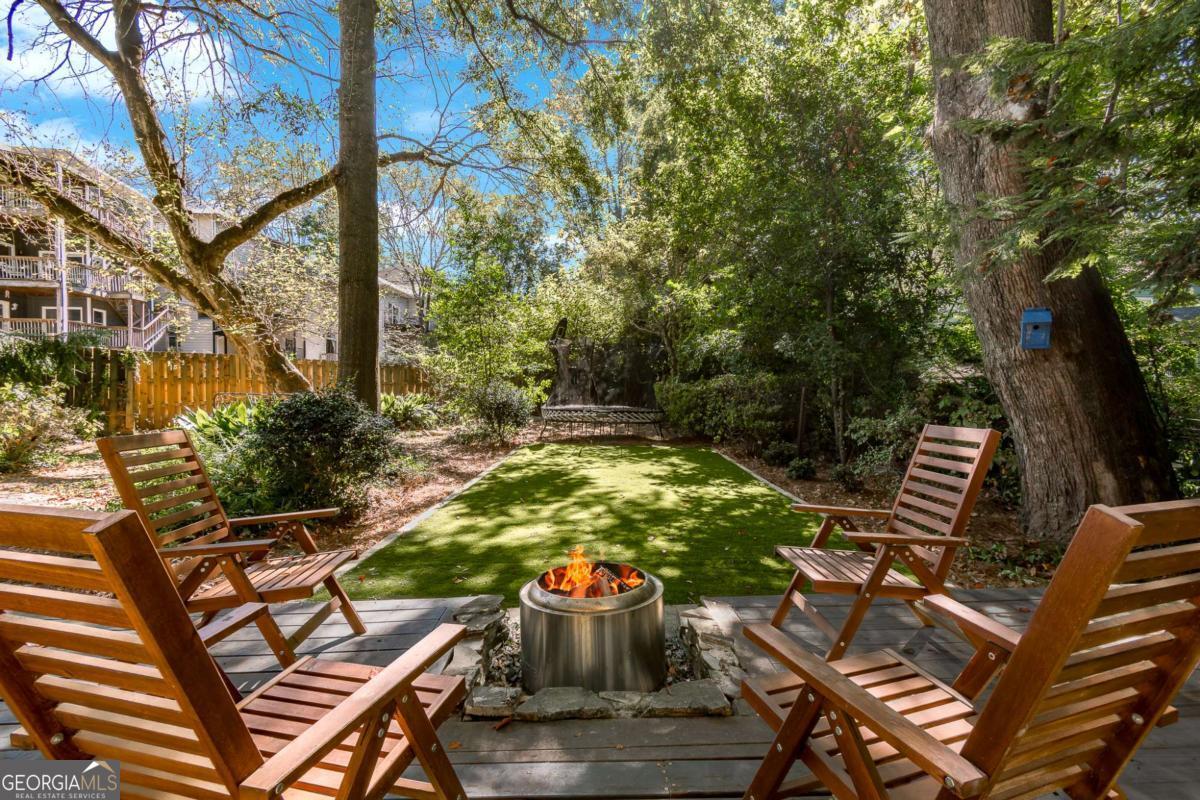 495 Greenwood Avenue NE