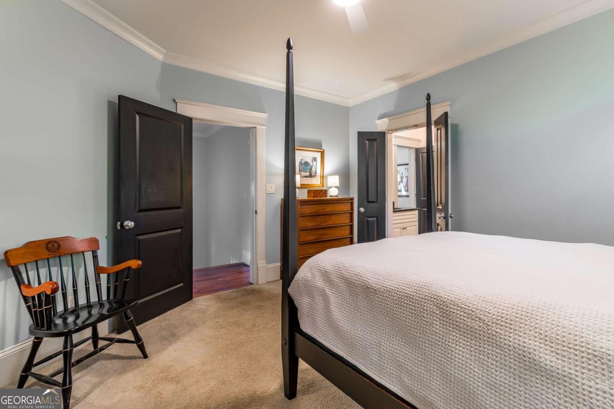 495 Greenwood Avenue NE