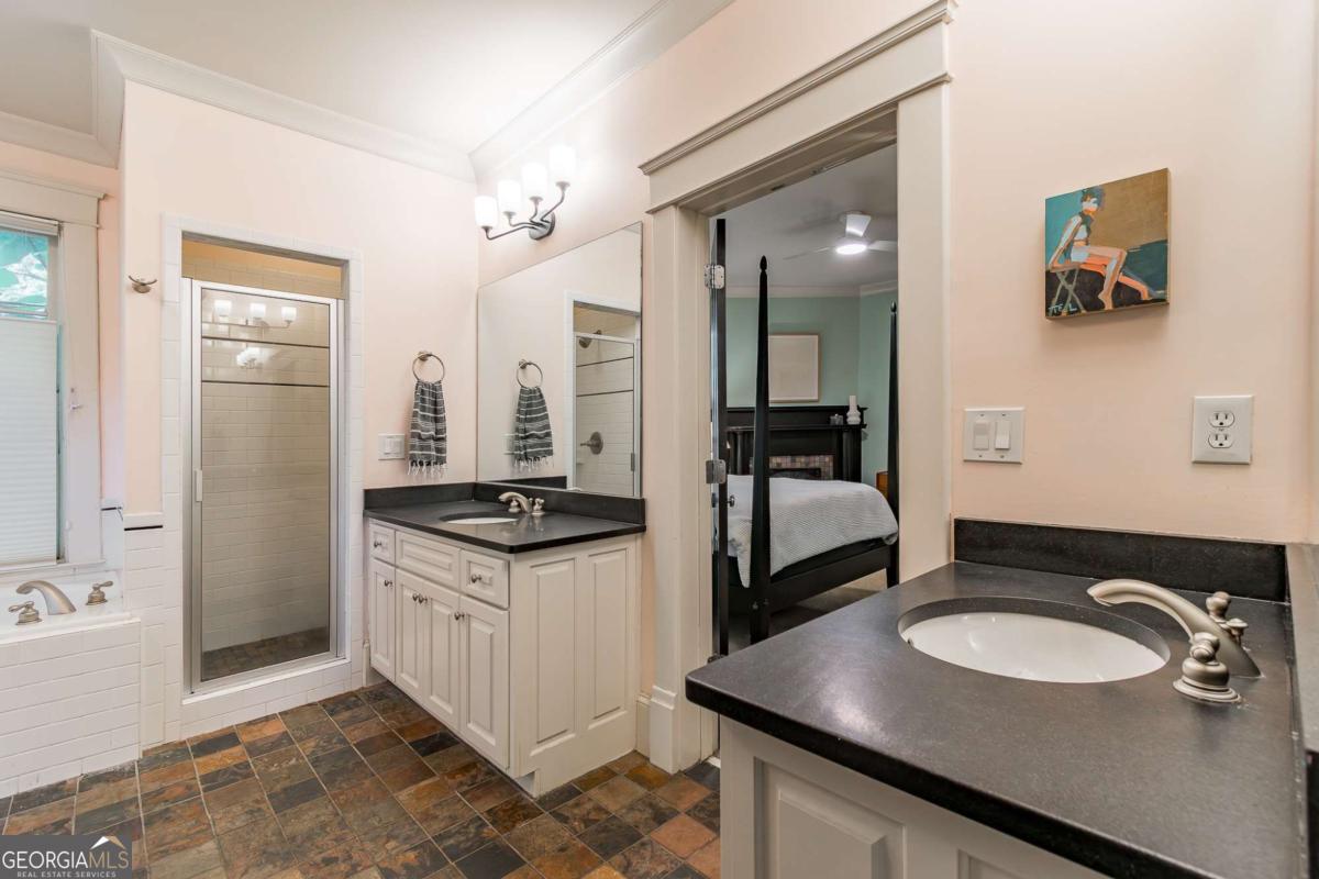 495 Greenwood Avenue NE