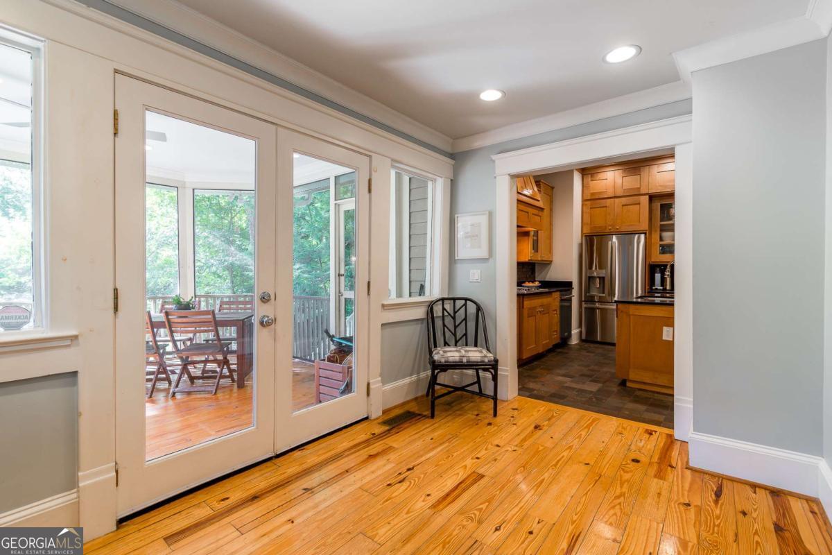 495 Greenwood Avenue NE