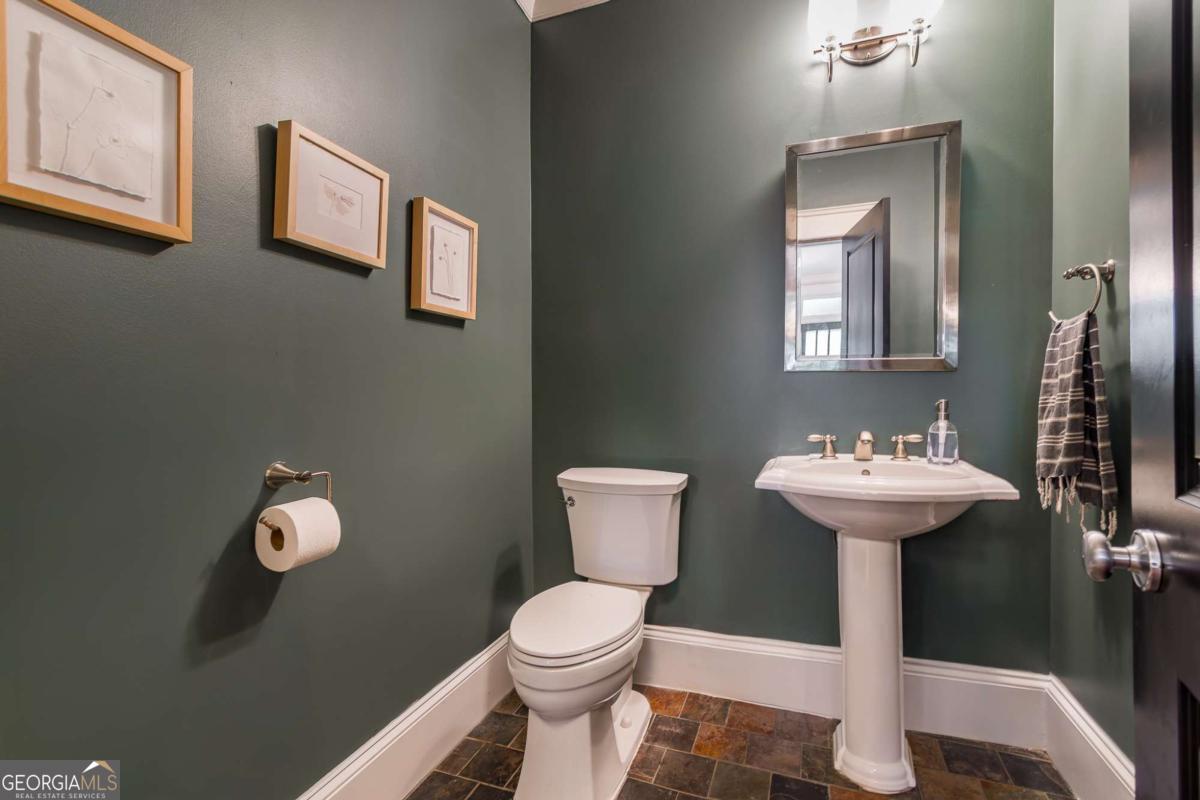 495 Greenwood Avenue NE