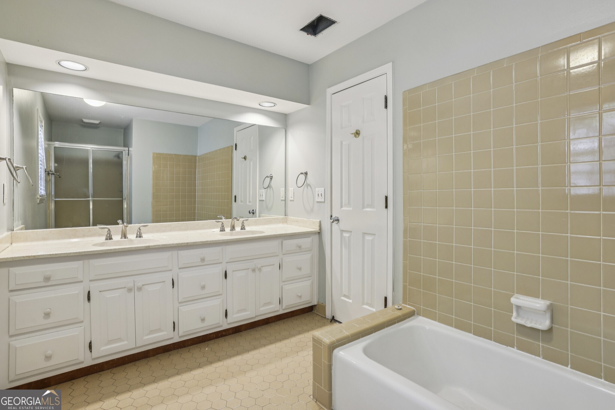 6215 River Chase Circle