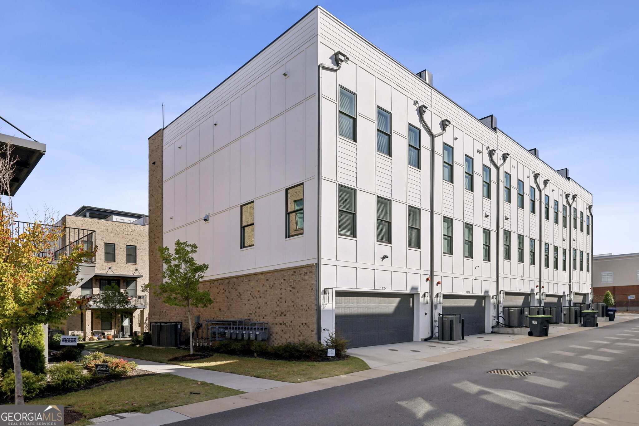 1024 Robert Smalls Way