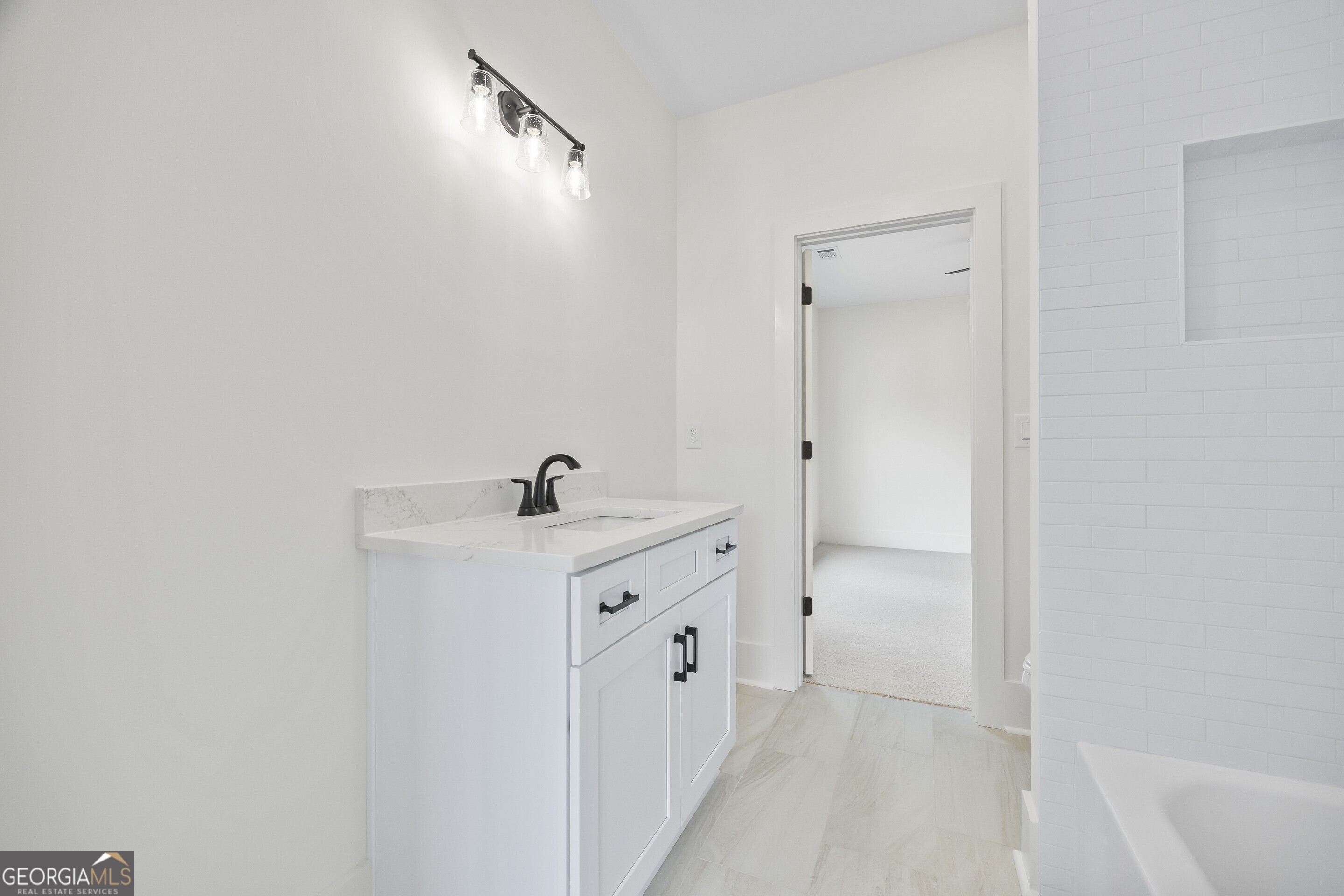 611 Foster Park Lane