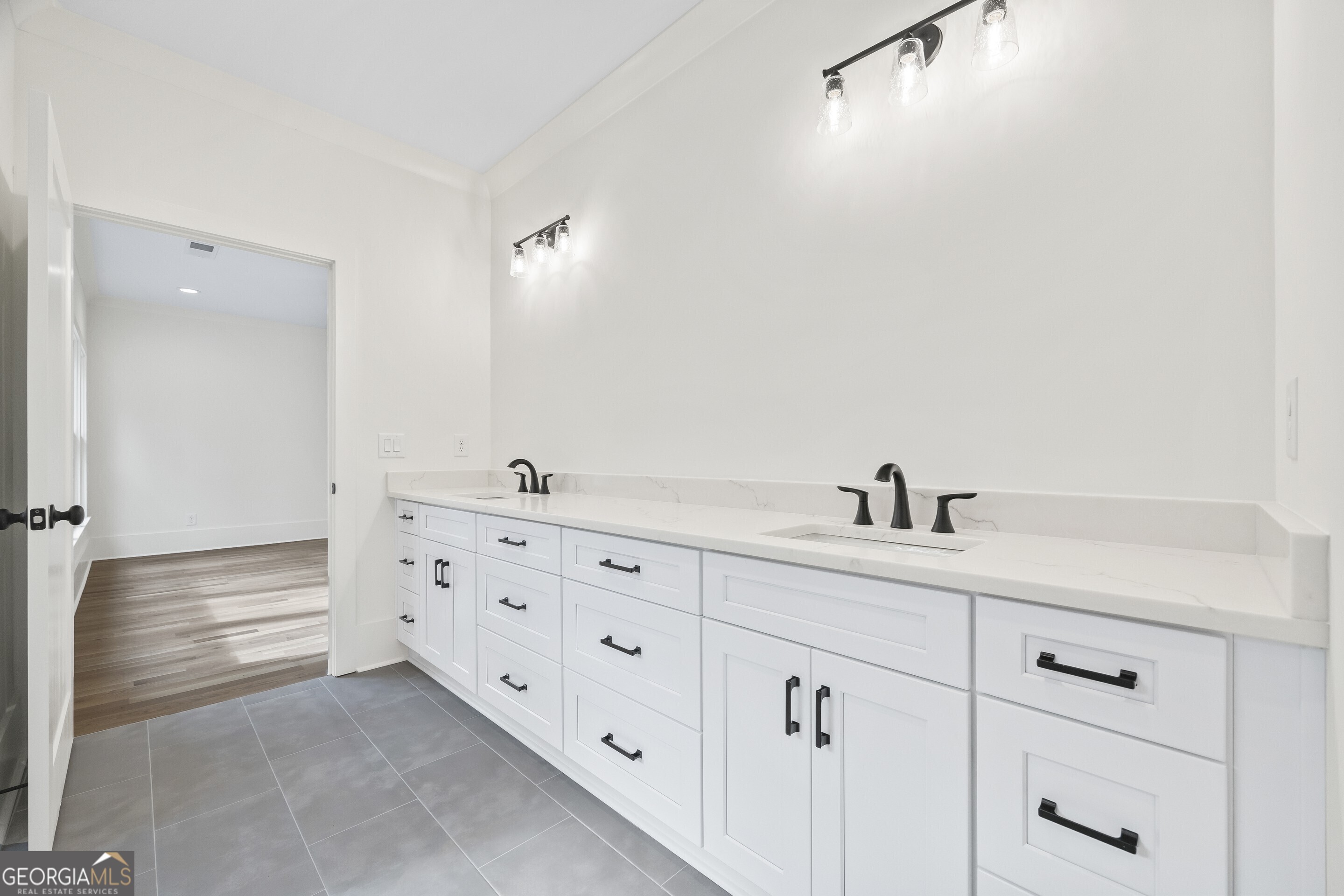 611 Foster Park Lane