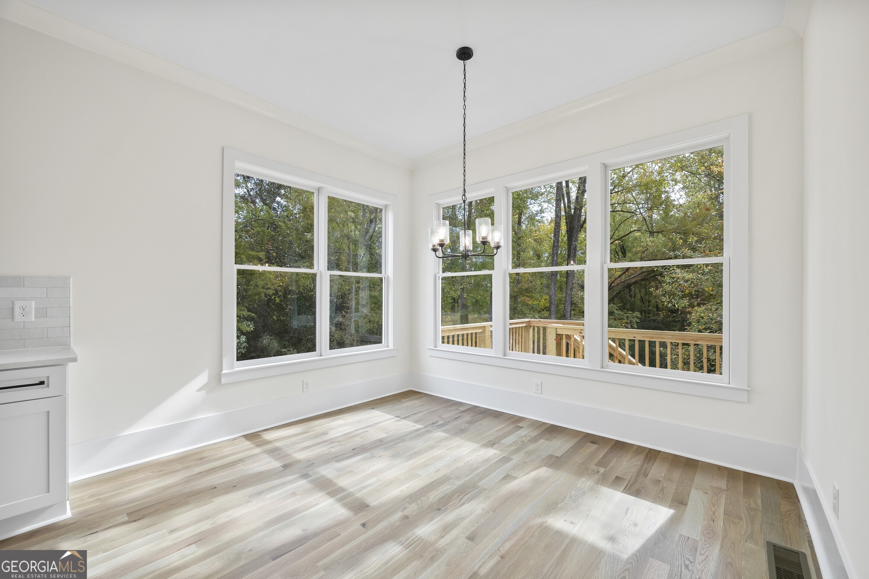 611 Foster Park Lane