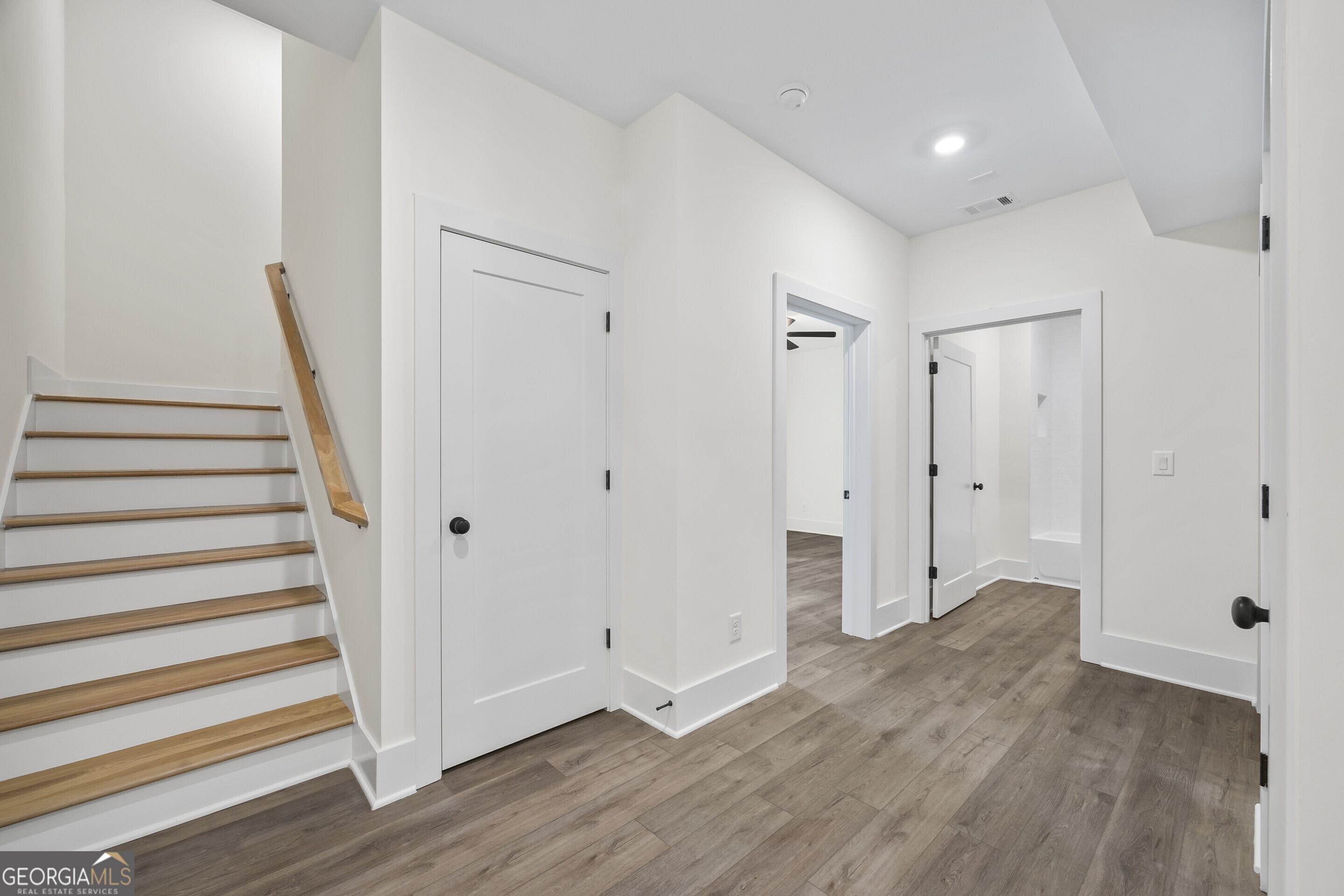 611 Foster Park Lane