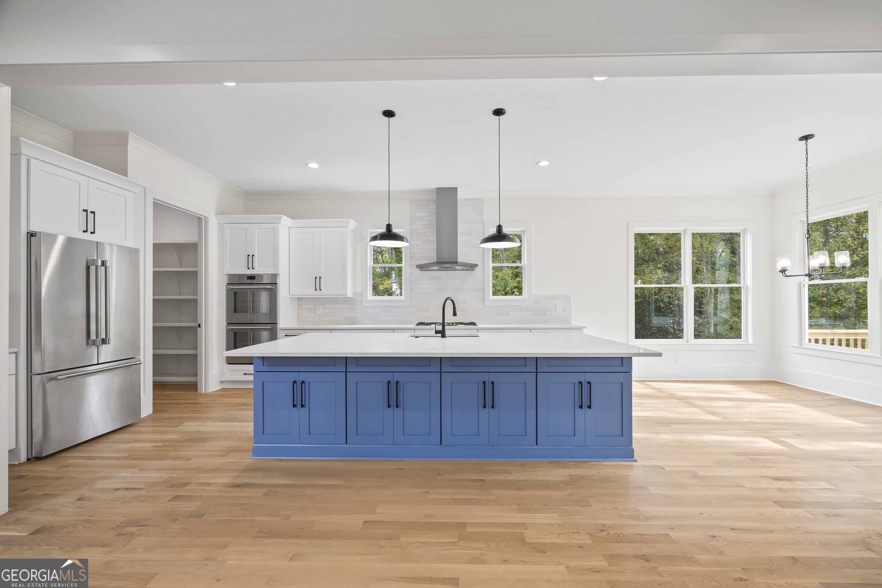 611 Foster Park Lane