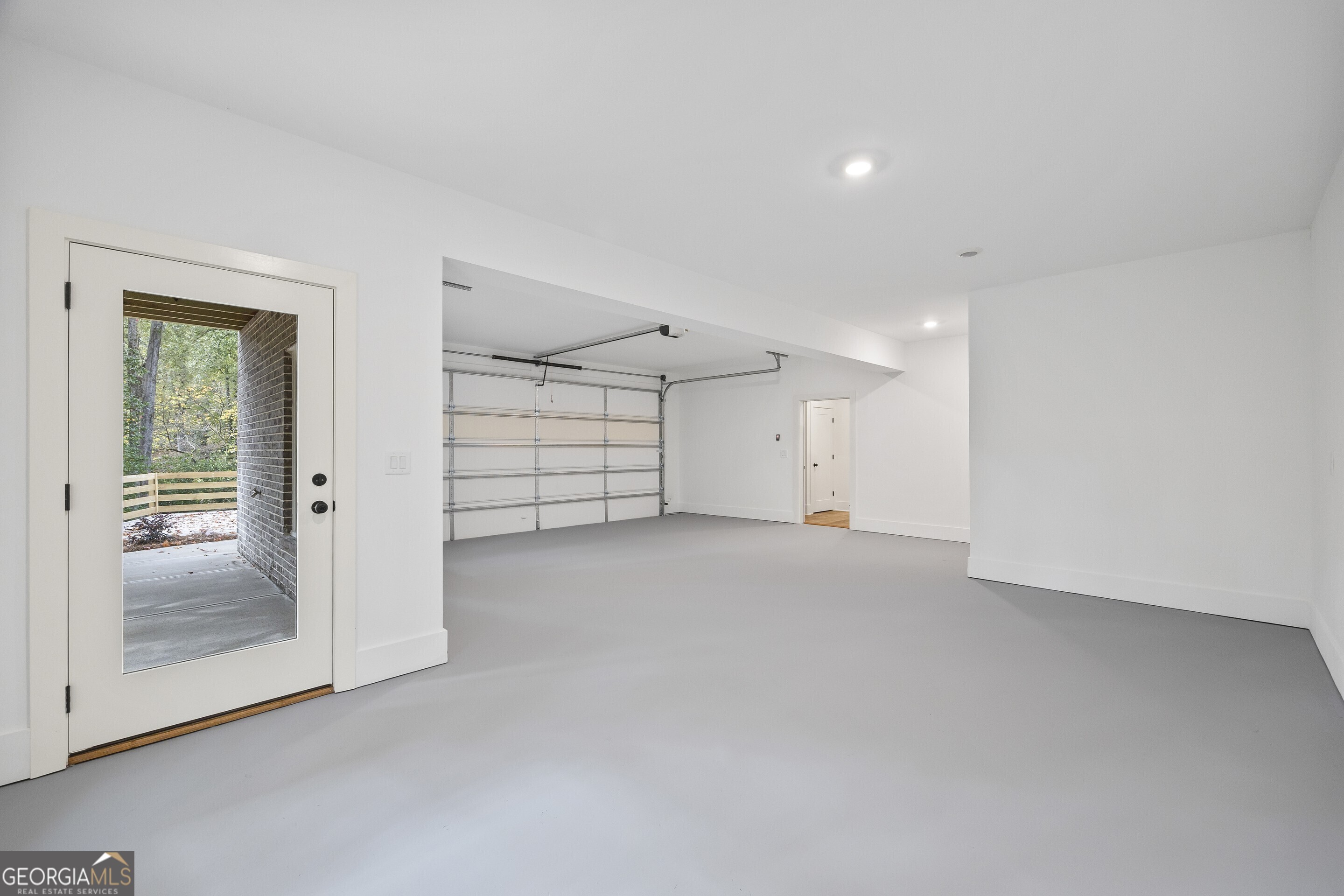 611 Foster Park Lane