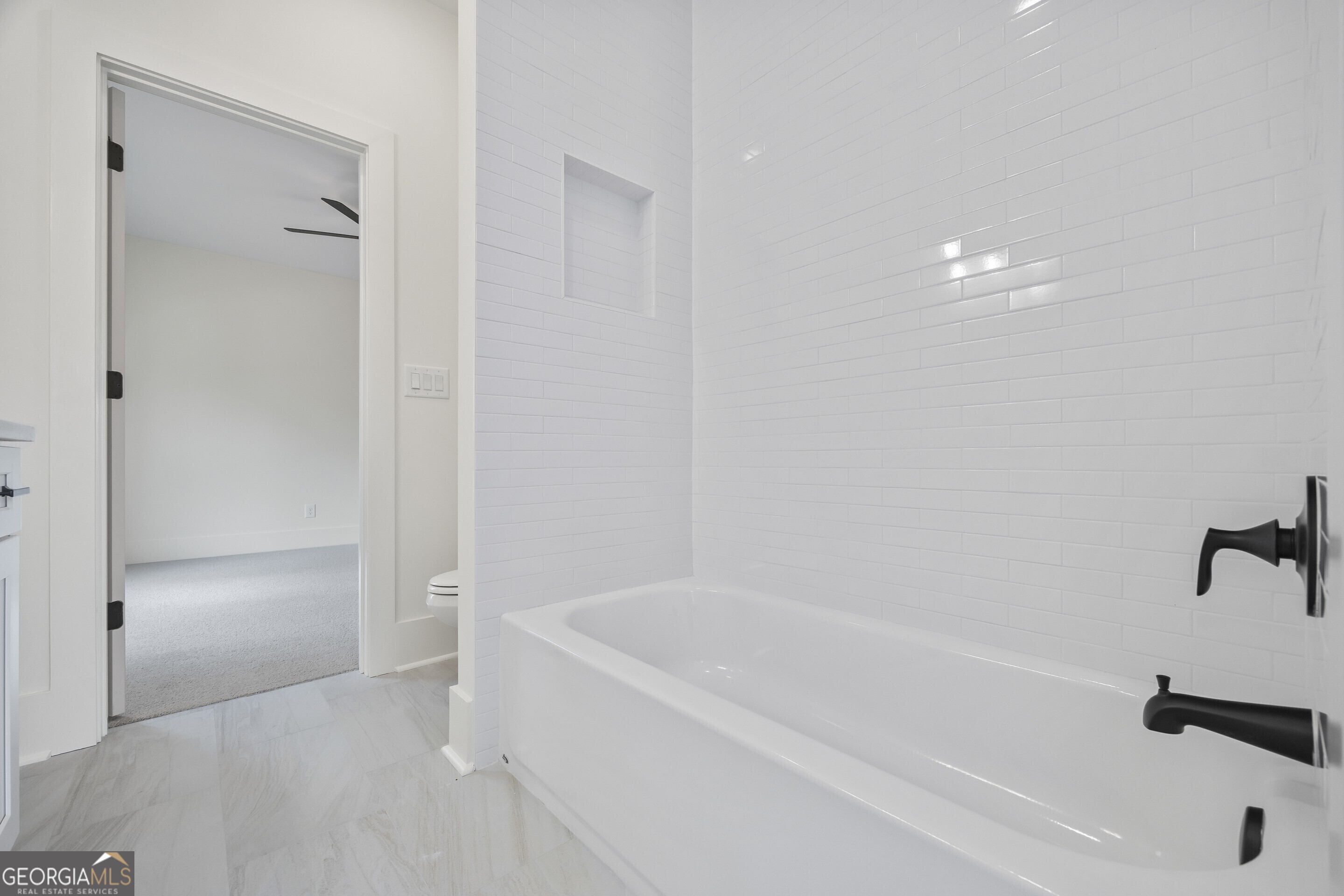 611 Foster Park Lane