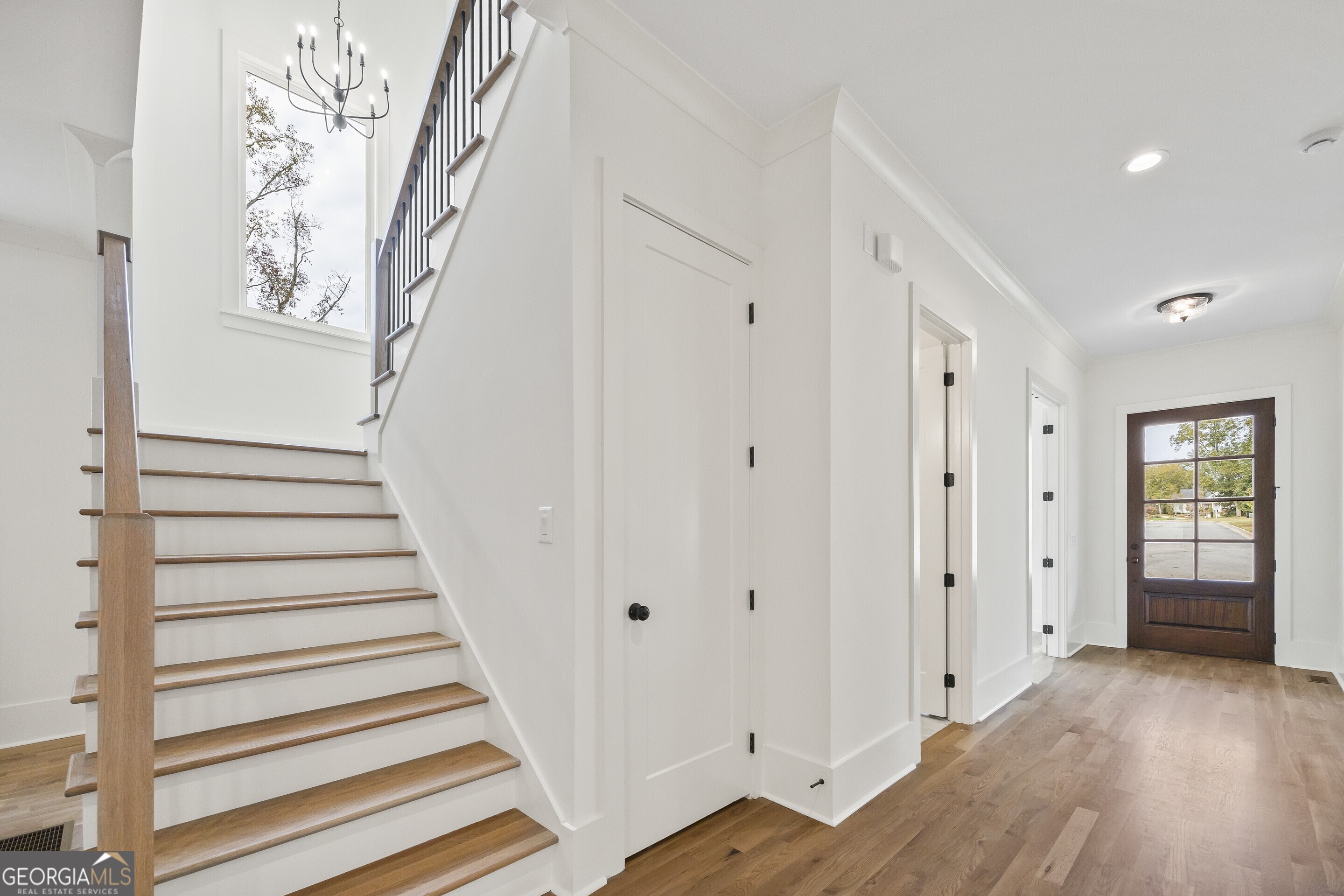 611 Foster Park Lane