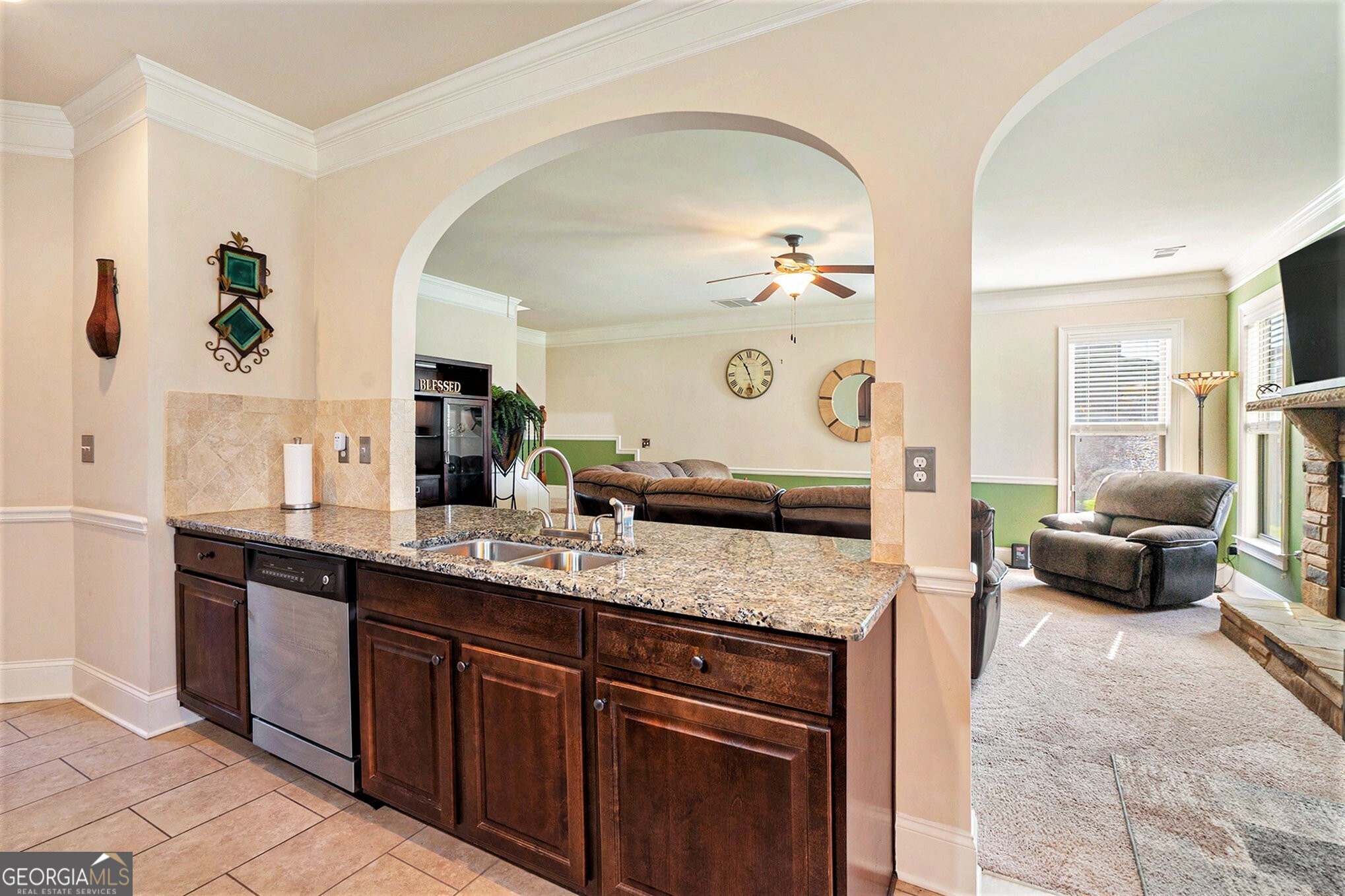 411 Little Carter Cove