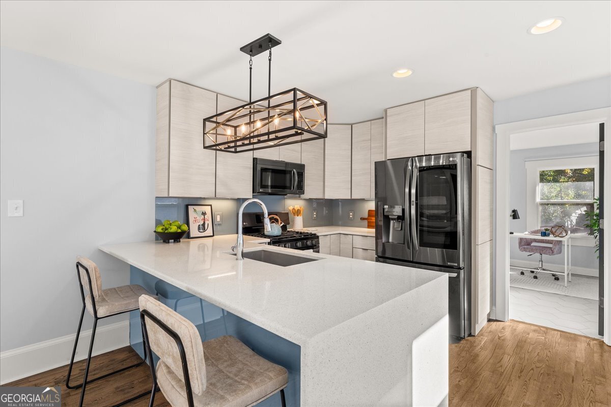 308 Mcpherson Place SE