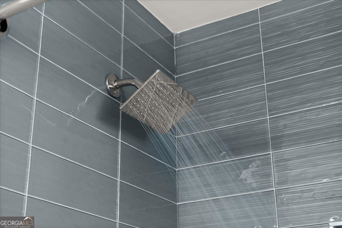 308 Mcpherson Place SE