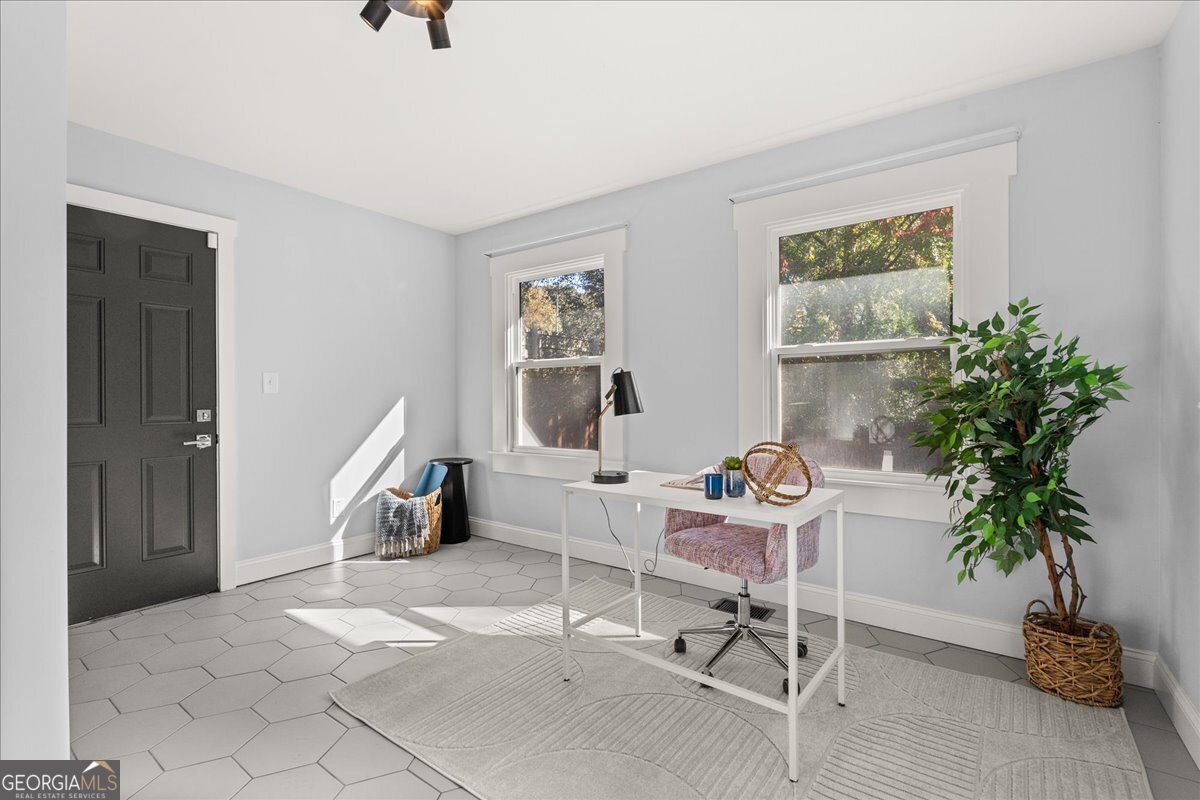 308 Mcpherson Place SE