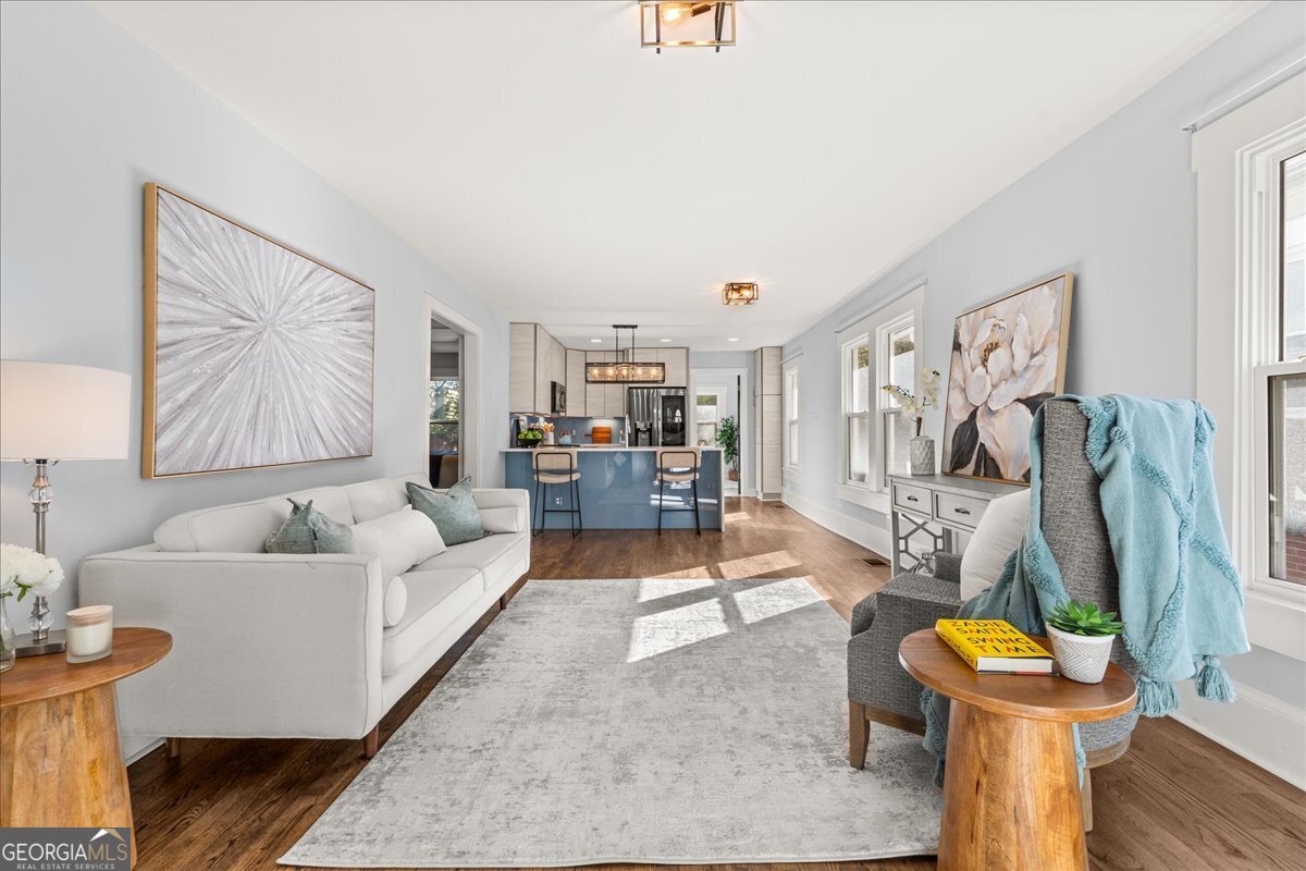 308 Mcpherson Place SE