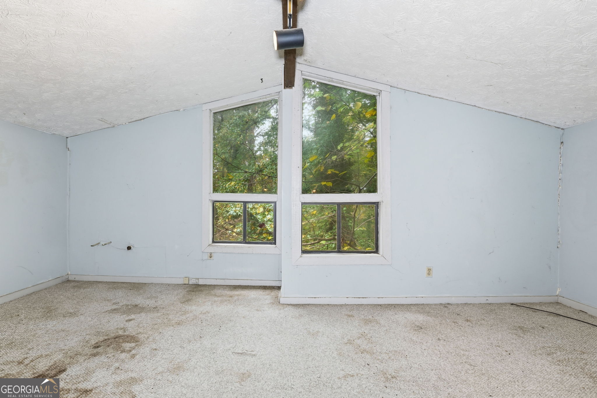 767 Starmist Court NE