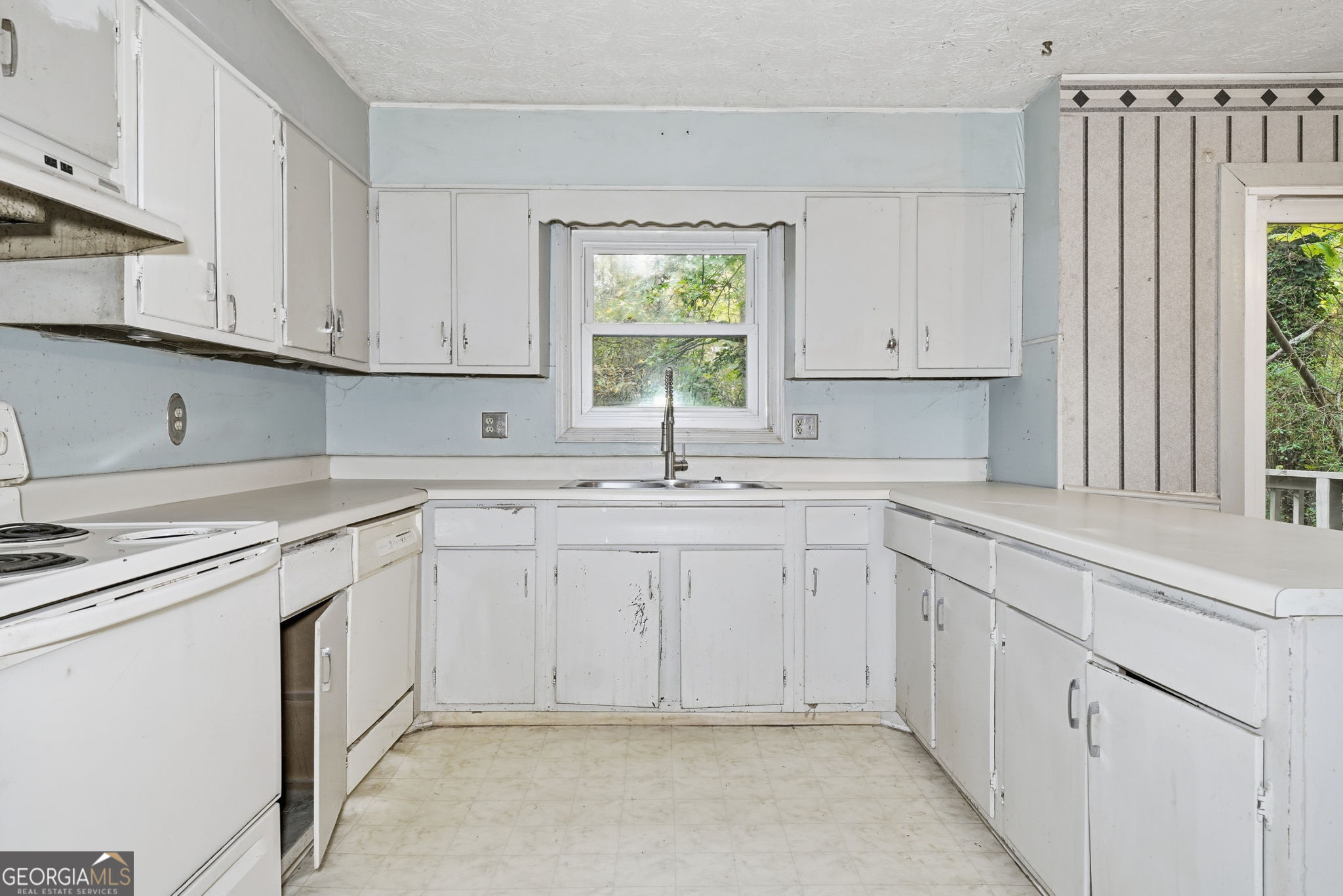 767 Starmist Court NE