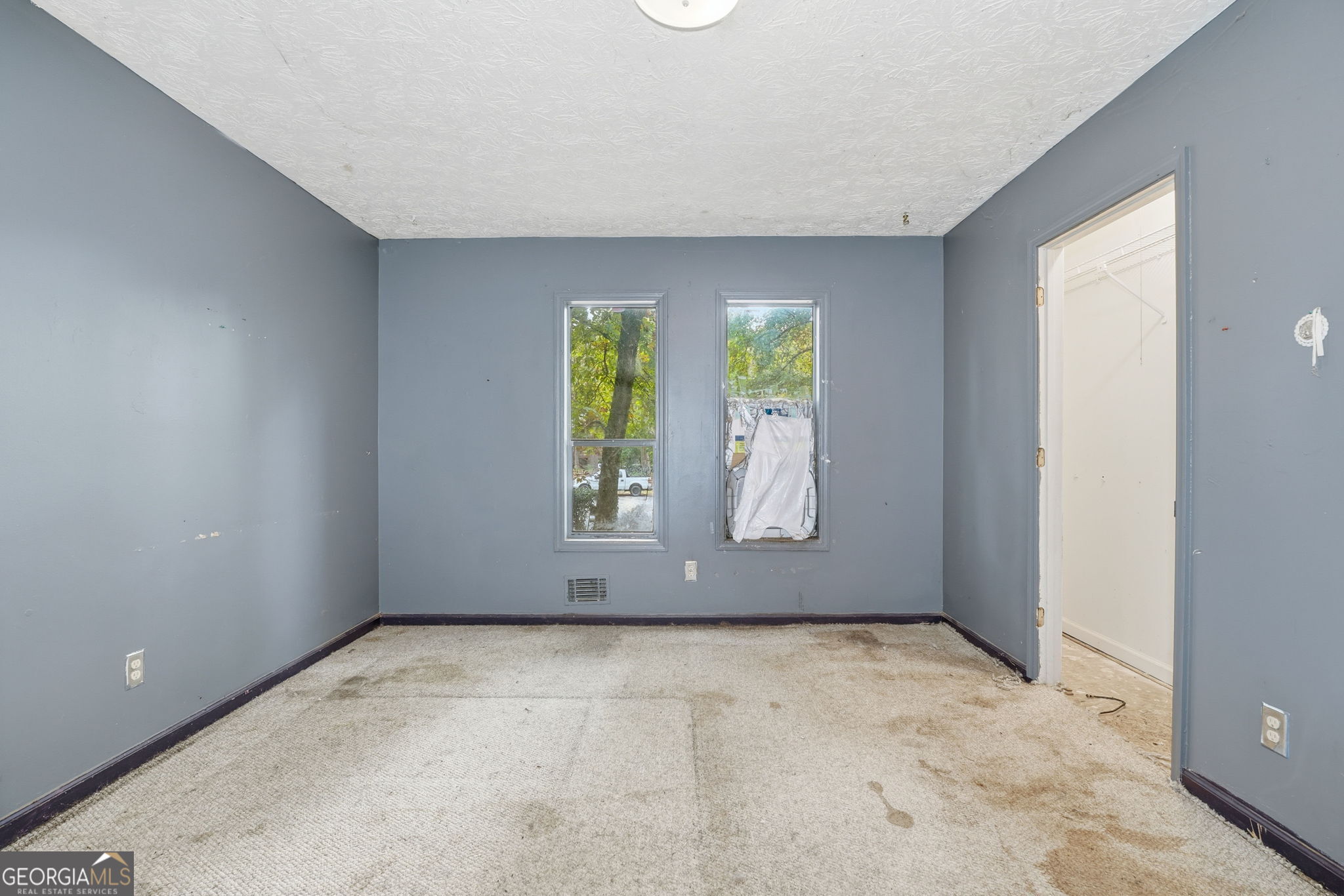 767 Starmist Court NE