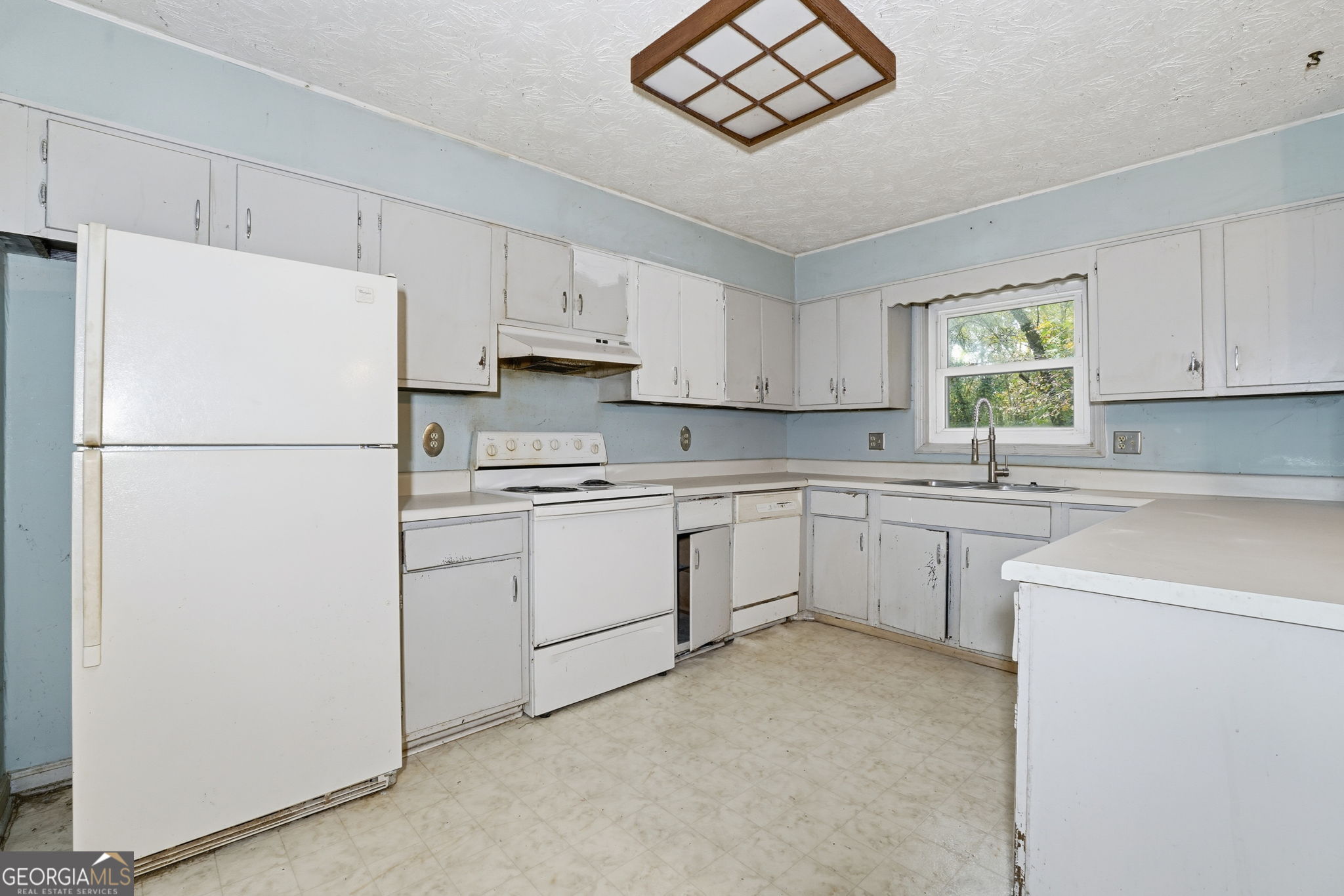 767 Starmist Court NE