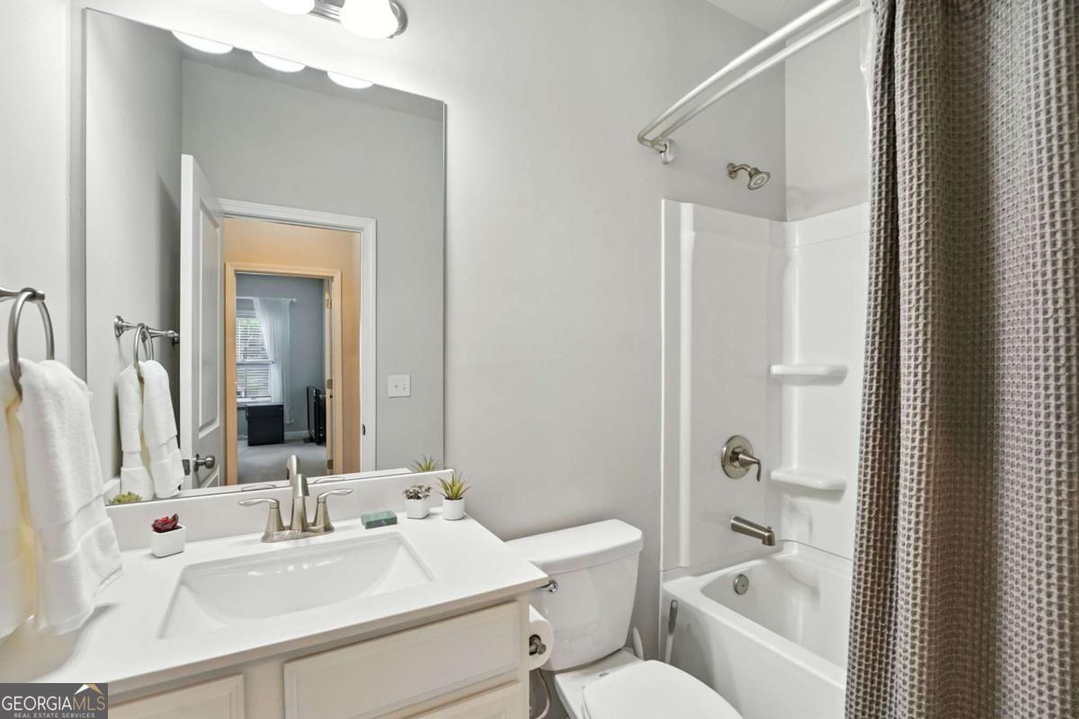 2441 Norwood Park Crossing