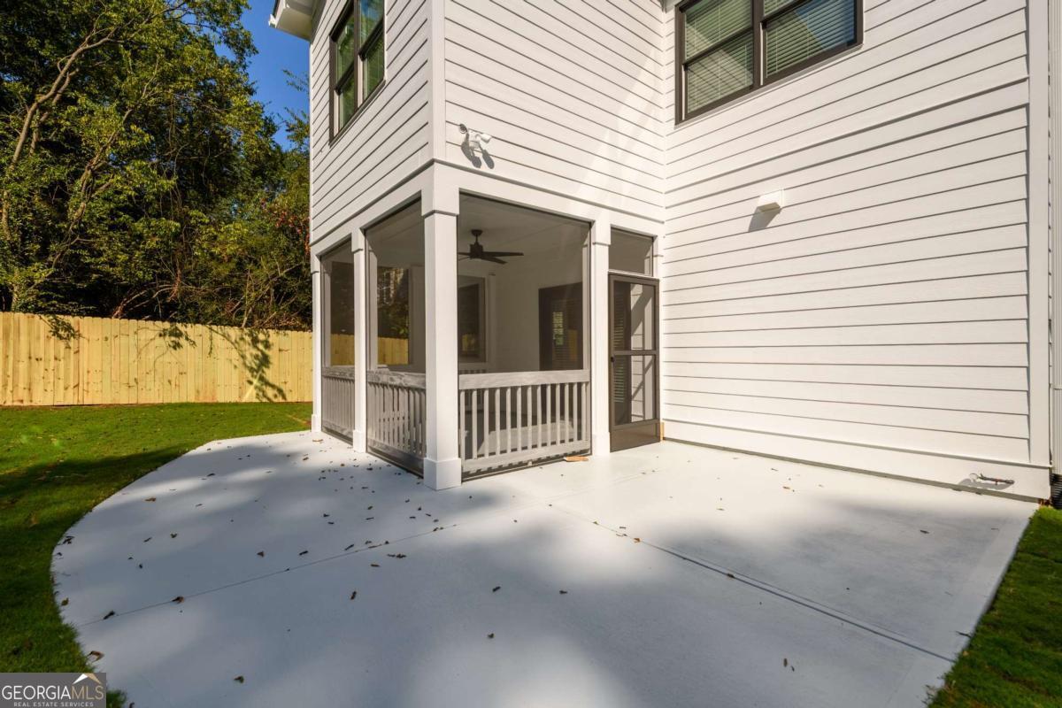 507 Casanova Street SE