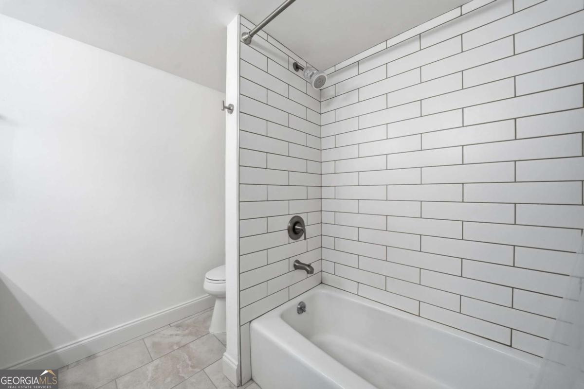 6851 Roswell Road # H29