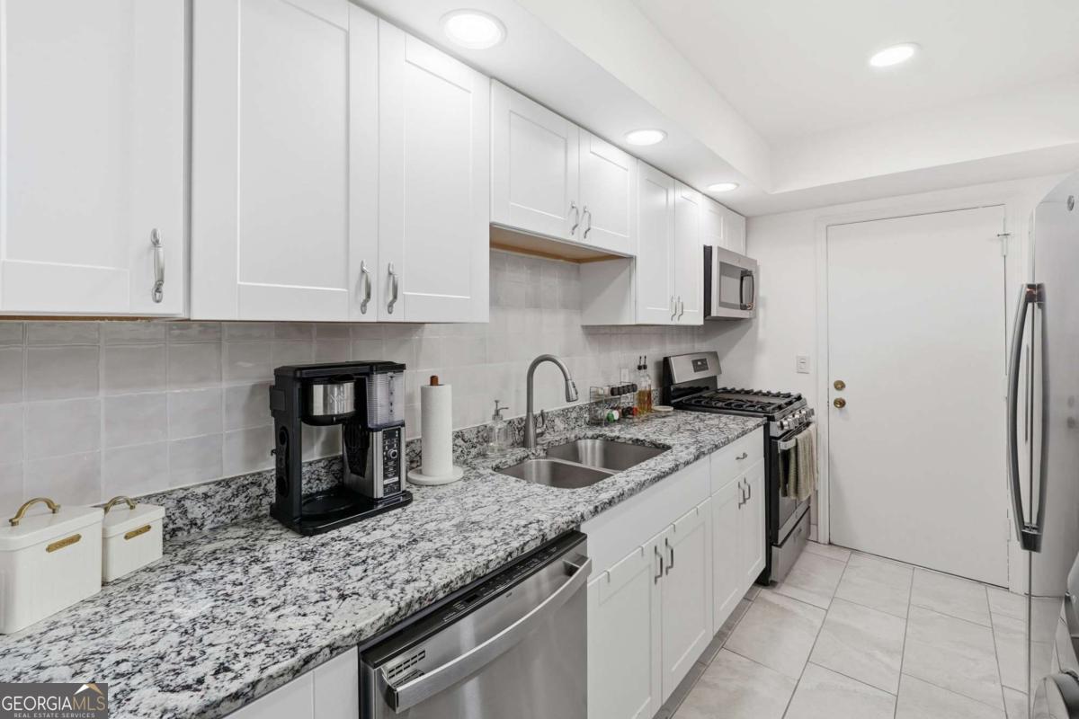 6851 Roswell Road # H29