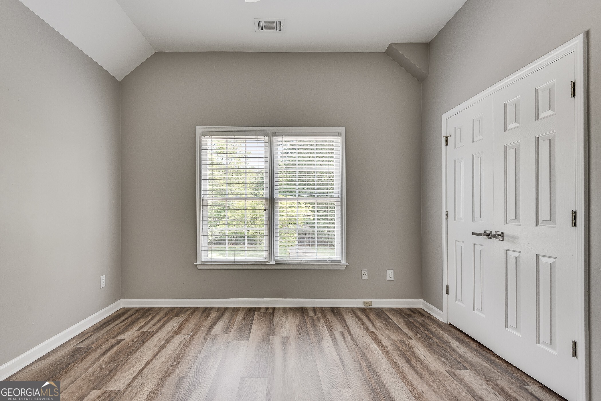 2251 N Shallowford Road