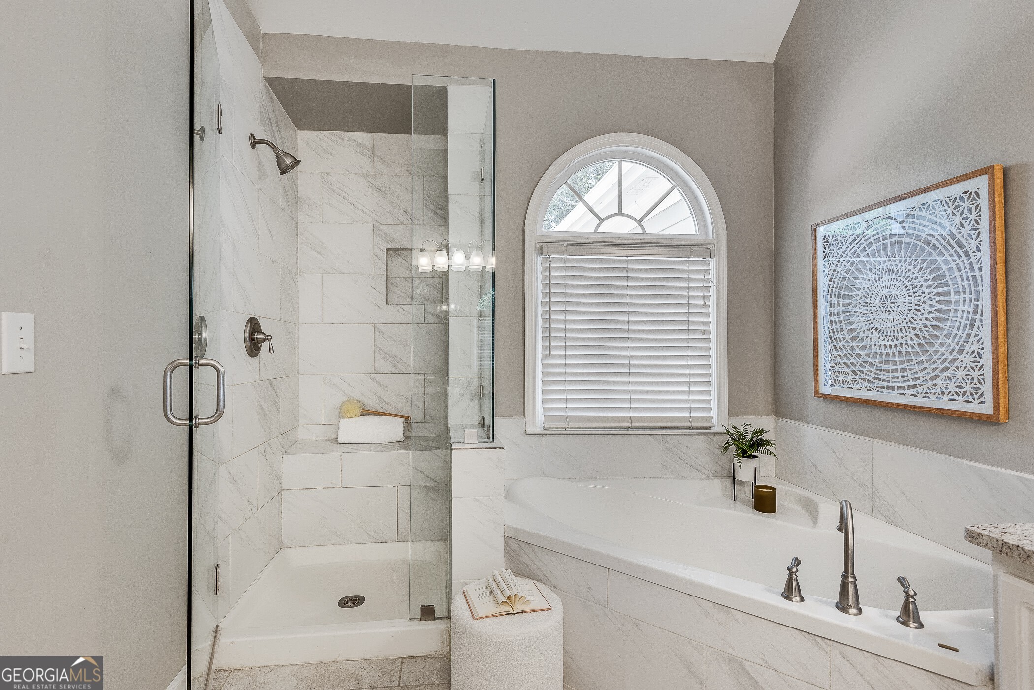 2251 N Shallowford Road