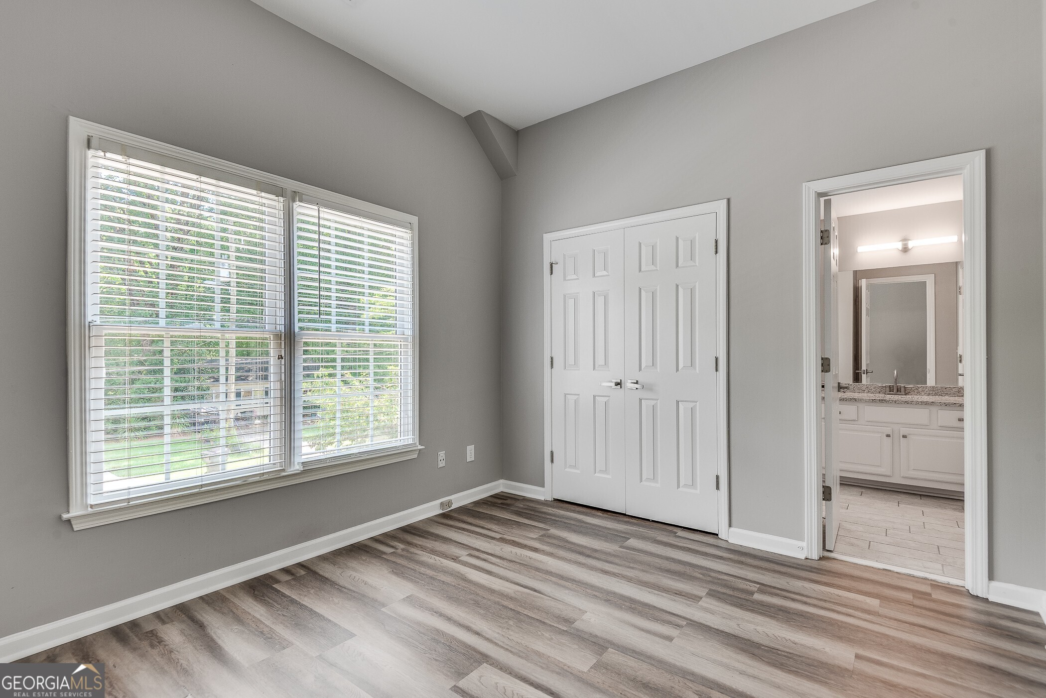 2251 N Shallowford Road