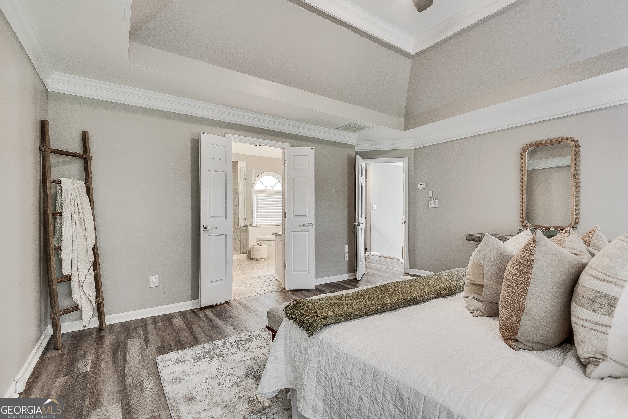 2251 N Shallowford Road