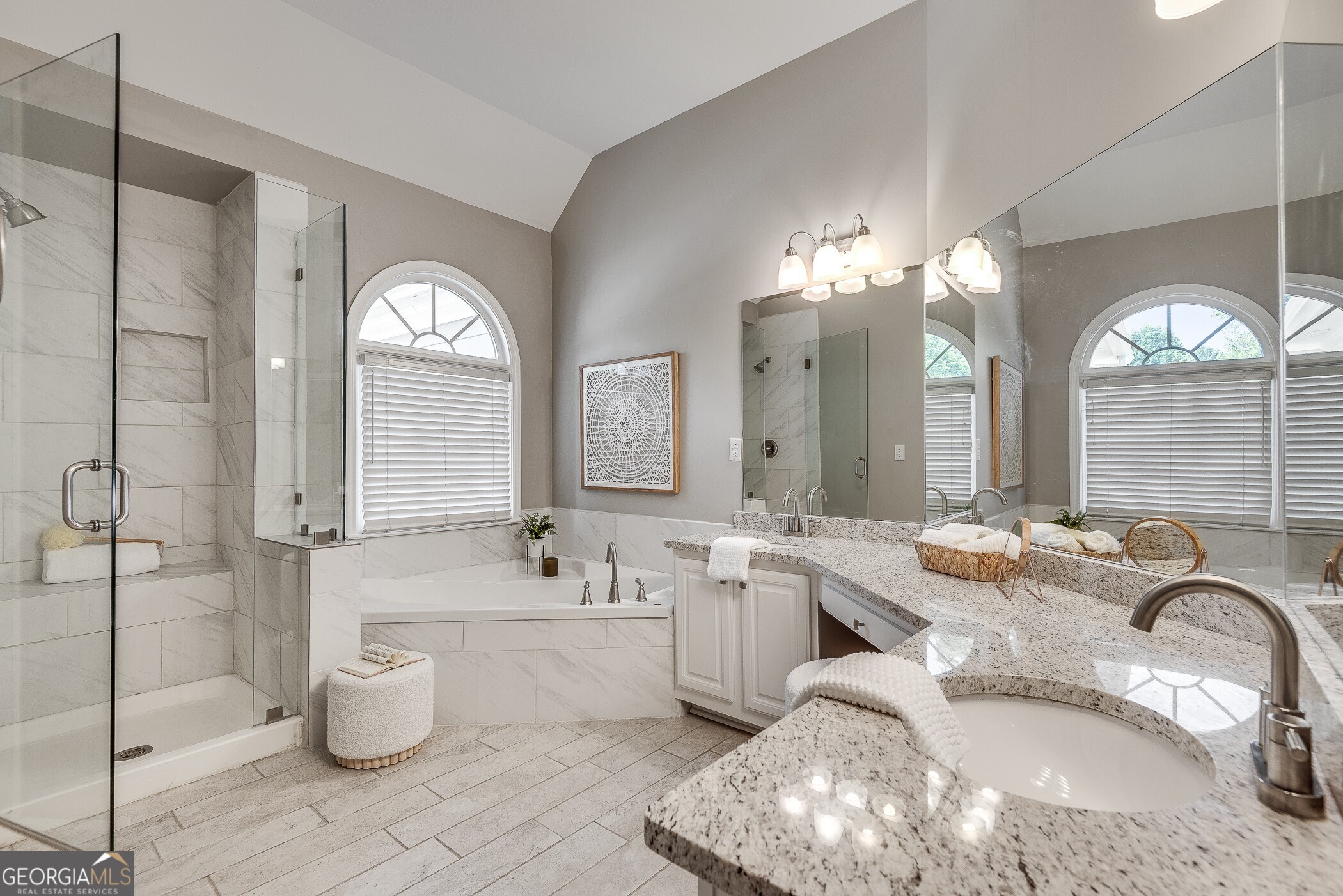 2251 N Shallowford Road