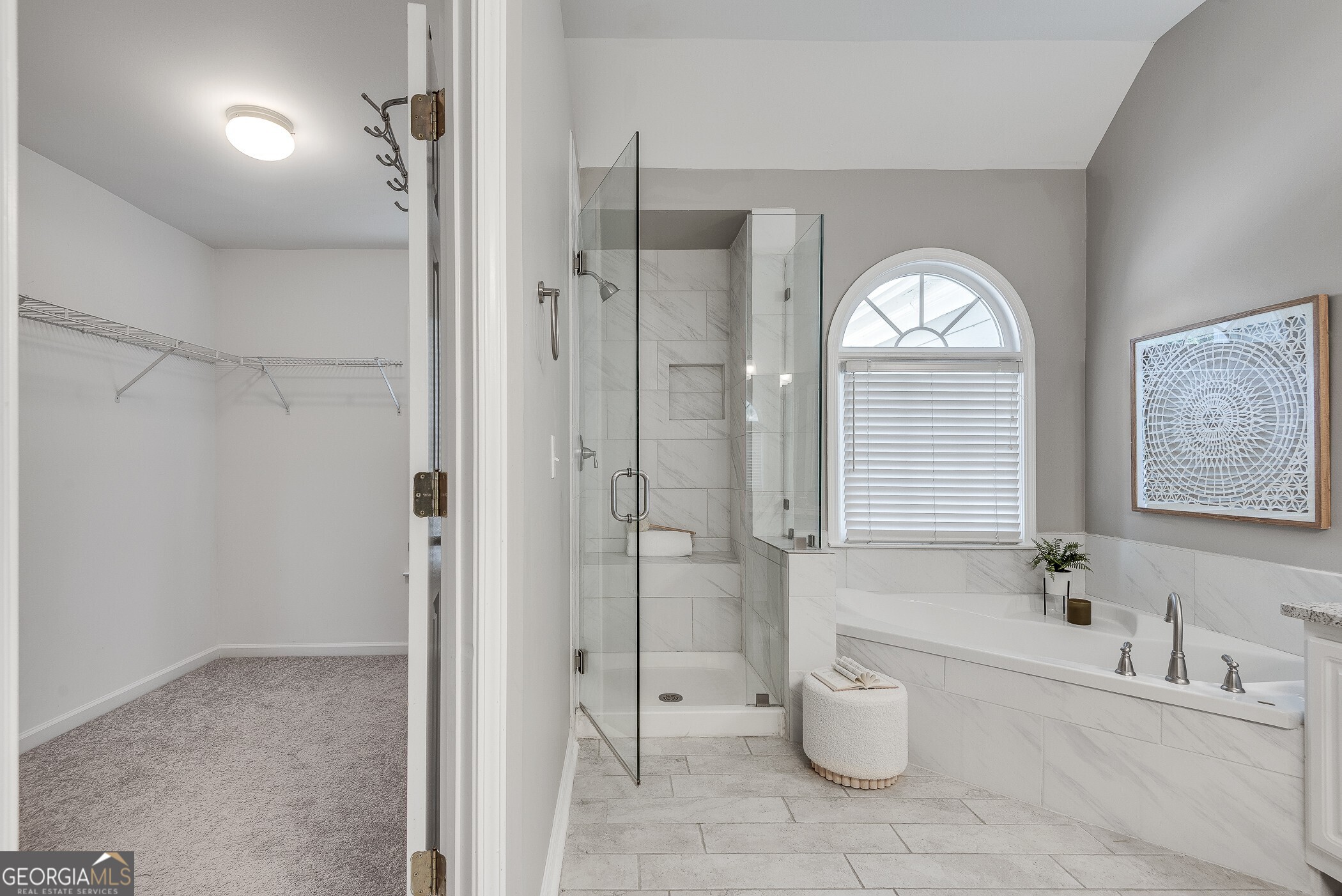 2251 N Shallowford Road