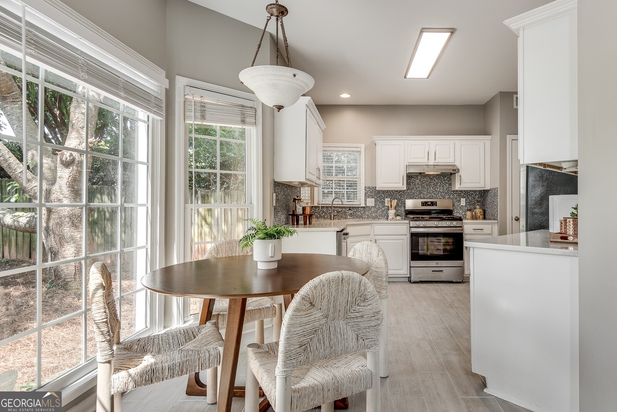 2251 N Shallowford Road