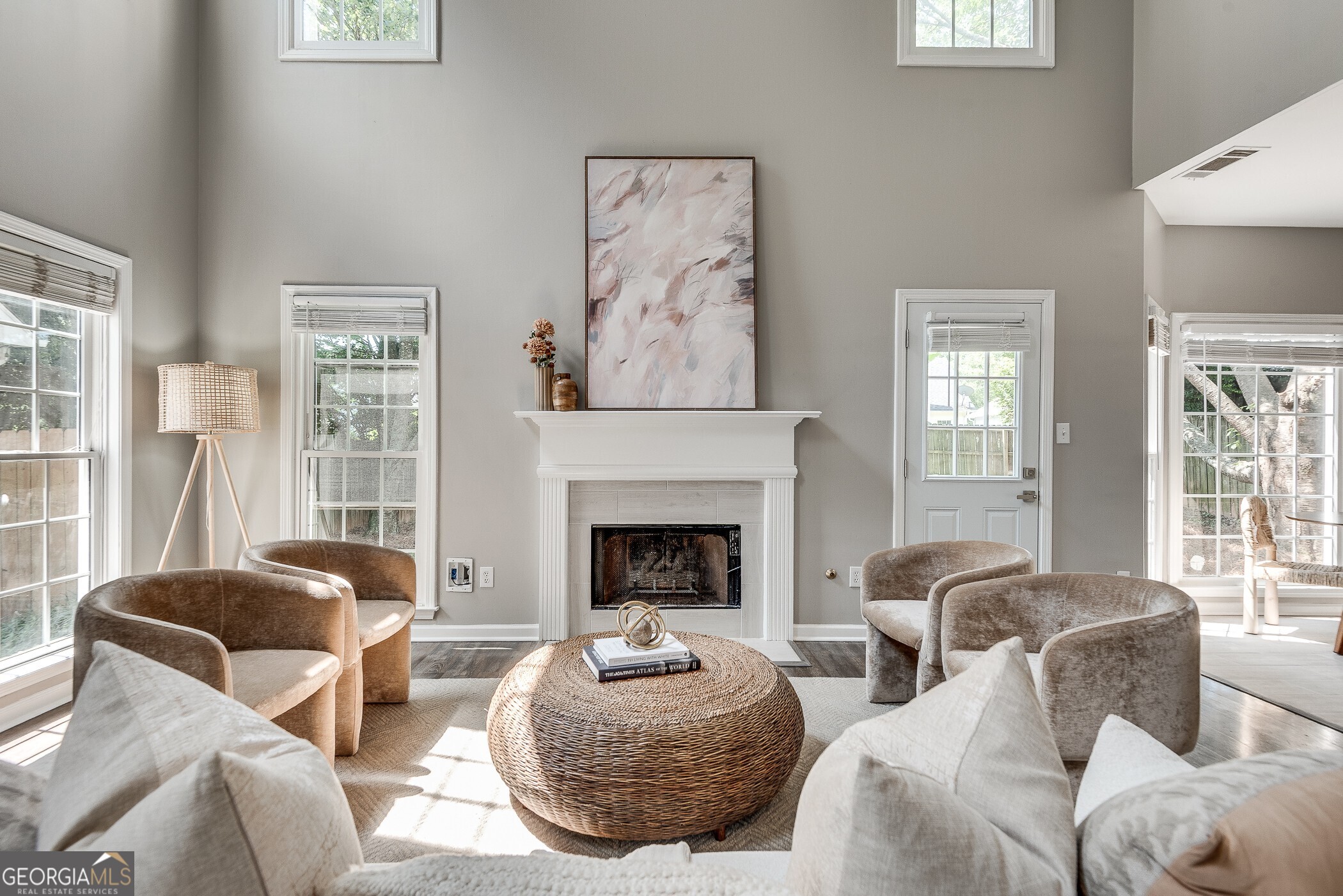 2251 N Shallowford Road