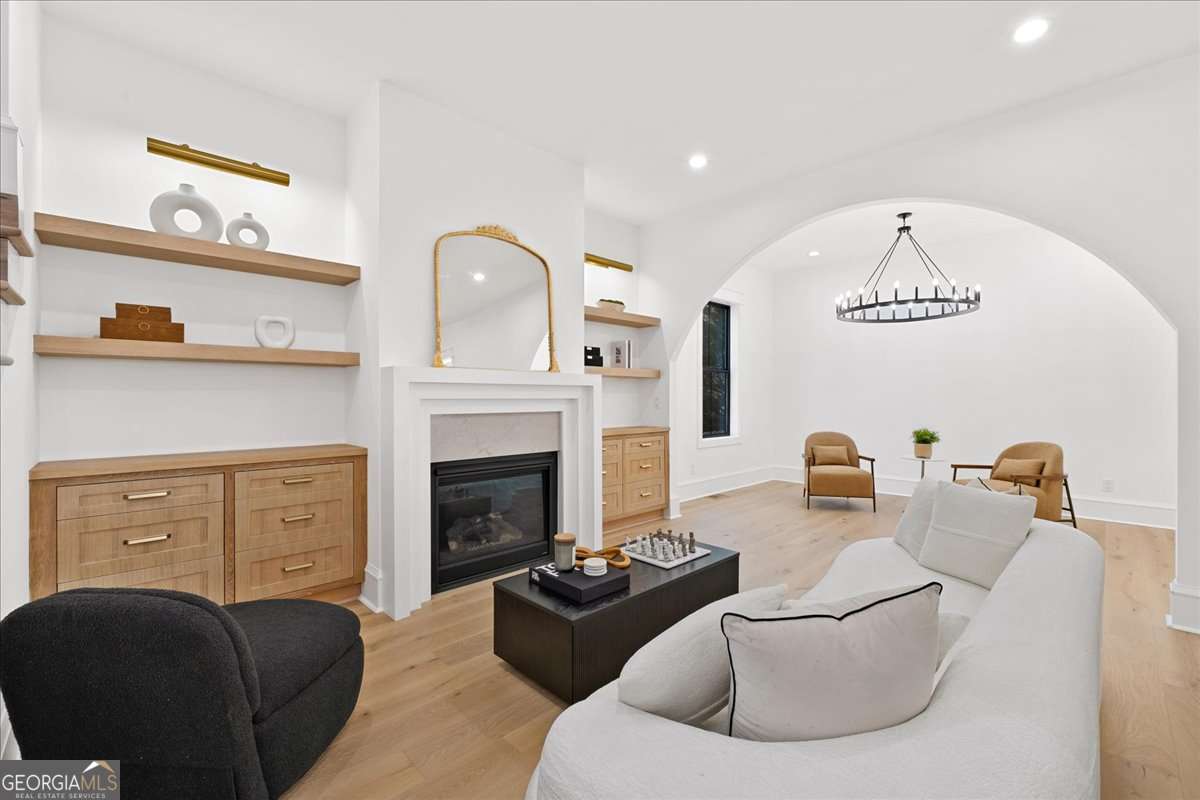 247 Greenwood Circle