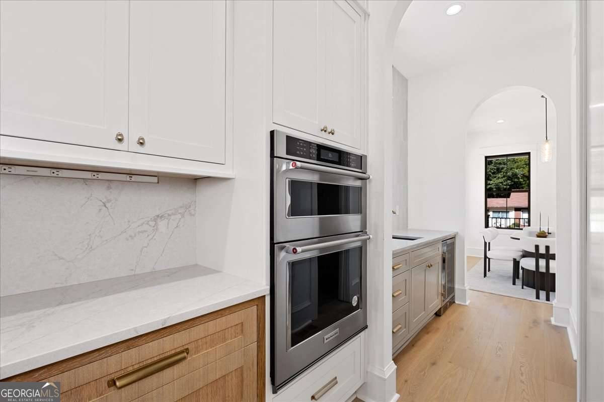 247 Greenwood Circle