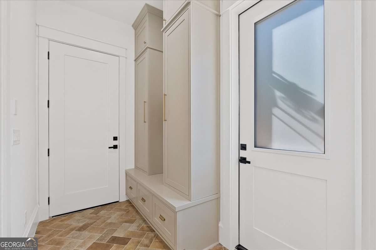 247 Greenwood Circle