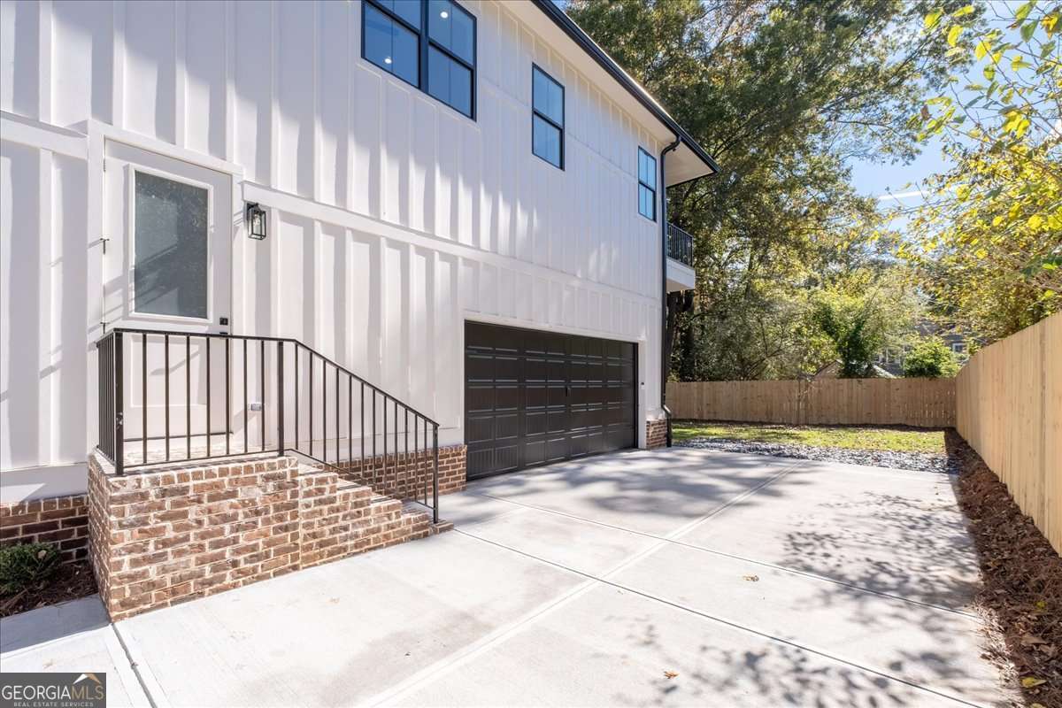 247 Greenwood Circle