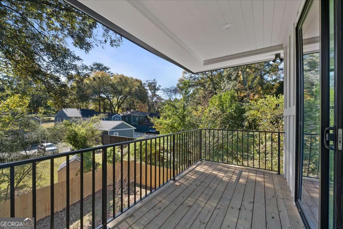 247 Greenwood Circle