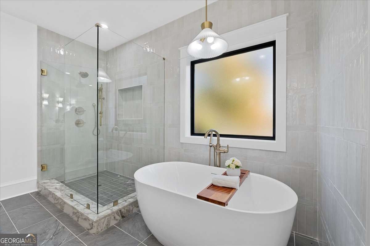 247 Greenwood Circle