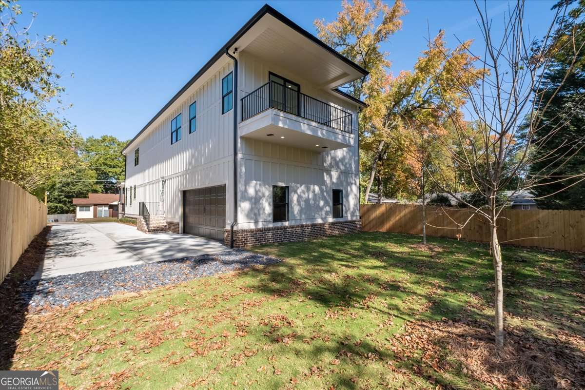 247 Greenwood Circle